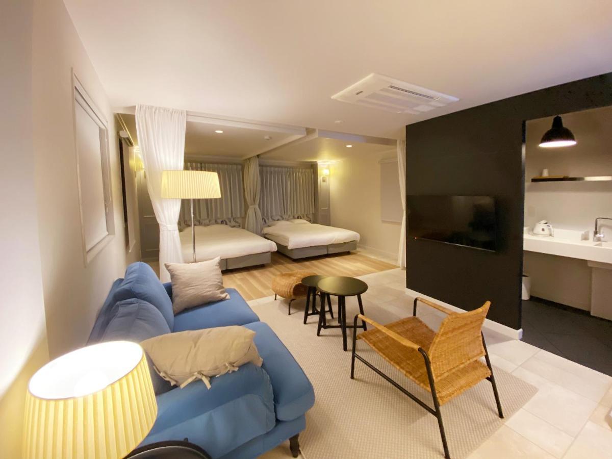 Precious Days Inn Fukuoka  Exterior photo